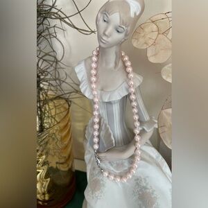 Vintage Elegant Pale faux Pearl hand knotted Necklace w filigree clasp 16 inch